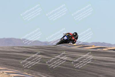 media/Dec-07-2025-CVMA (Sun) [[3e7d2de5dc]]/Race 7-Formula Lightweight Twins Shootout/